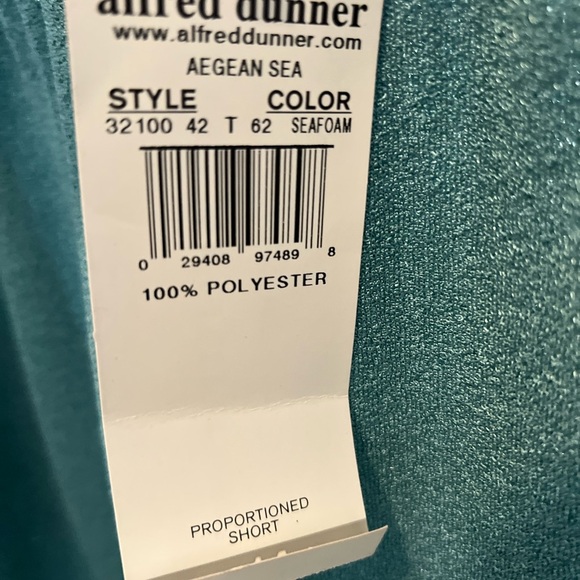 Alfred Dunner pants and Blouse Set. NWT beautiful seafoam color - Picture 5 of 5